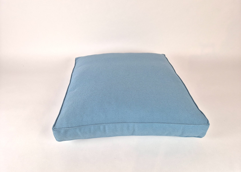 Zitkussens Plof, Grof geweven blauwe stof, 70x70 cm. E-069