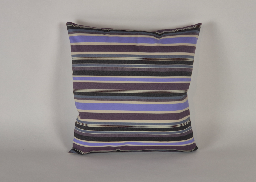 Sierkussen, Sunbrella Brannon Aubergine ,45x45cm. R-130